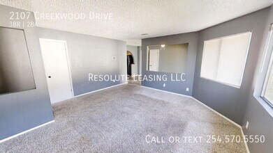 2107 Creekwood Dr in Killeen, TX - Building Photo - Building Photo
