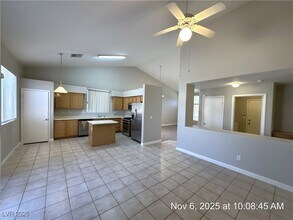 3637 Nairobi Ln in North Las Vegas, NV - Building Photo - Building Photo