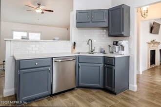 7119 Swamp Flower Dr in Jacksonville, FL - Building Photo - Building Photo