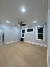 154 W 33rd St in Bayonne, NJ - Building Photo - Building Photo