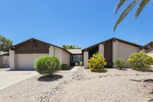 16444 N 46th Ln in Glendale, AZ - Building Photo