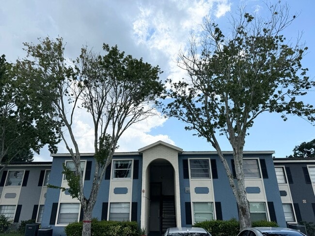 property at 2529 N Alafaya Trail