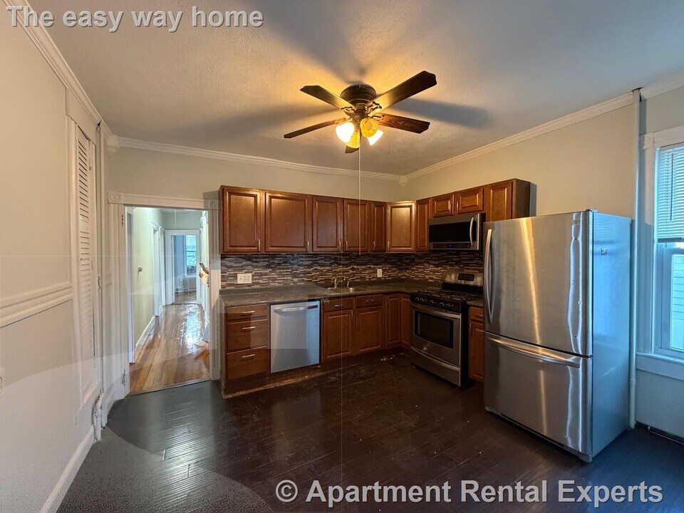 21 Jaques St, Unit 2 in Somerville, MA - Building Photo