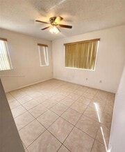 9203 Fontainebleau Blvd, Unit 101 in Miami, FL - Building Photo - Building Photo