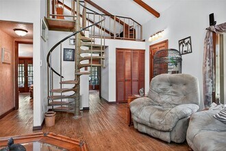 1517 Manor Way, Unit 2 in DeLand, FL - Foto de edificio - Building Photo