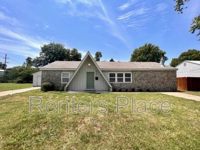 5746 S Rockford Ave
