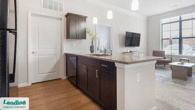 4050 W Pine Blvd in St. Louis, MO - Building Photo - Building Photo