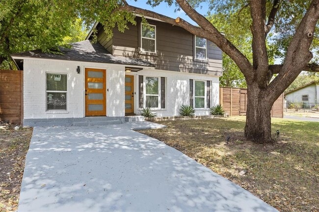 property at 4512 W Village Ct