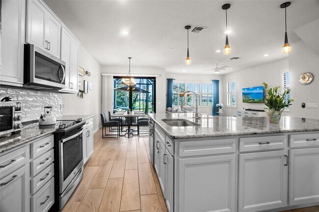 8239 Tailshot Ct in Greenacres, FL - Building Photo - Building Photo