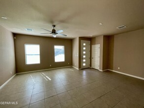 6660 Red Canyon Sage Ln in El Paso, TX - Building Photo - Building Photo