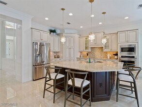 5085 Tortola Ct in Naples, FL - Building Photo - Building Photo