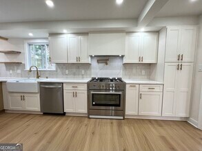 2907 Clearbrook Dr in Marietta, GA - Building Photo - Building Photo