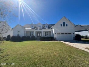 386 Yucca Ln in Wilmington, NC - Building Photo - Building Photo