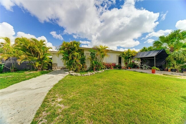 173 NW 18th St in Homestead, FL - Building Photo - Building Photo
