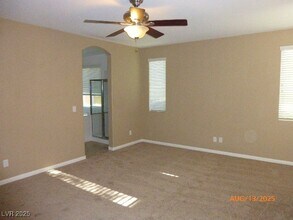 10467 Brown Wolf St in Las Vegas, NV - Building Photo - Building Photo