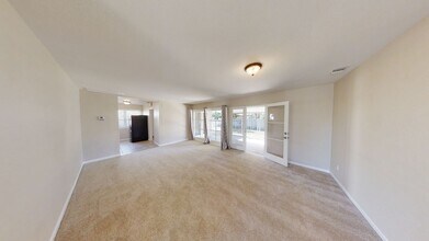 6165 Mary Ln Dr in San Diego, CA - Building Photo - Building Photo