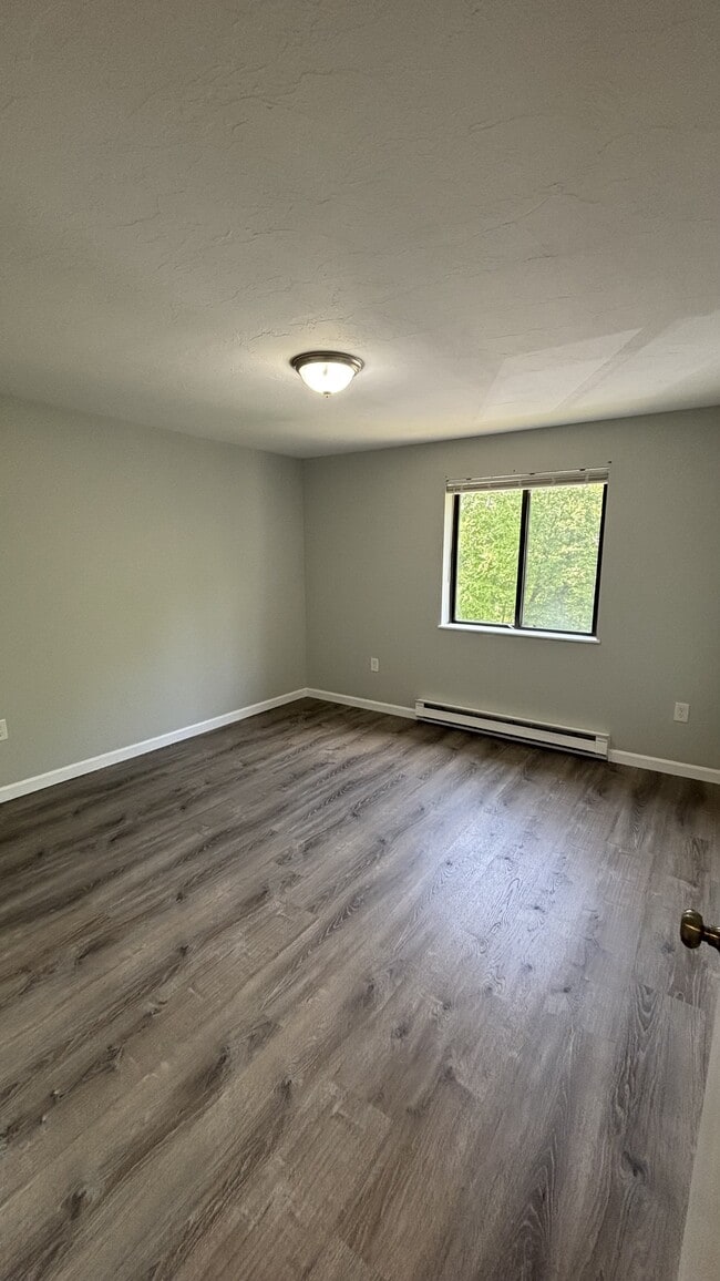 property at 437 Sunderland Rd