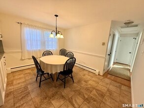 24 Dean Dr in New Britain, CT - Building Photo - Building Photo