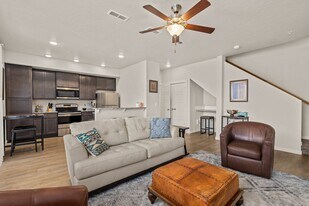 7353 N Lucy Rose Ln in Boise, ID - Building Photo