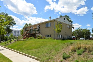 1519 Hooker St Apartments