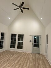 1098 Burrow Cir in Opelika, AL - Building Photo - Building Photo