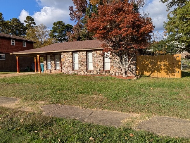 9508 Labette Dr in Little Rock, AR - Building Photo - Building Photo