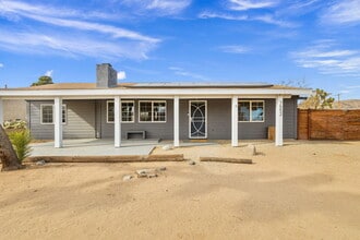 7552 Elk Trail in Yucca Valley, CA - Building Photo - Building Photo