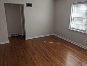 5820 Sunshine Dr in St. Louis, MO - Building Photo - Building Photo