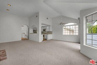 2677 S Centinela Ave in Santa Monica, CA - Building Photo - Building Photo