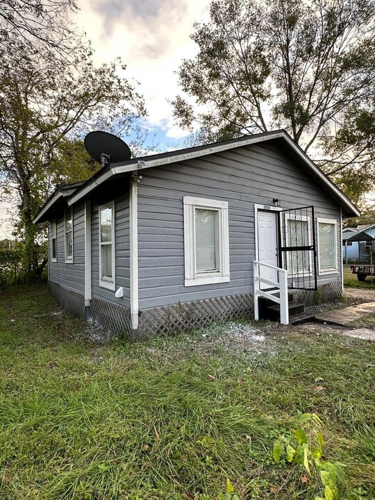 1024 W 22nd St in Jacksonville, FL - Building Photo