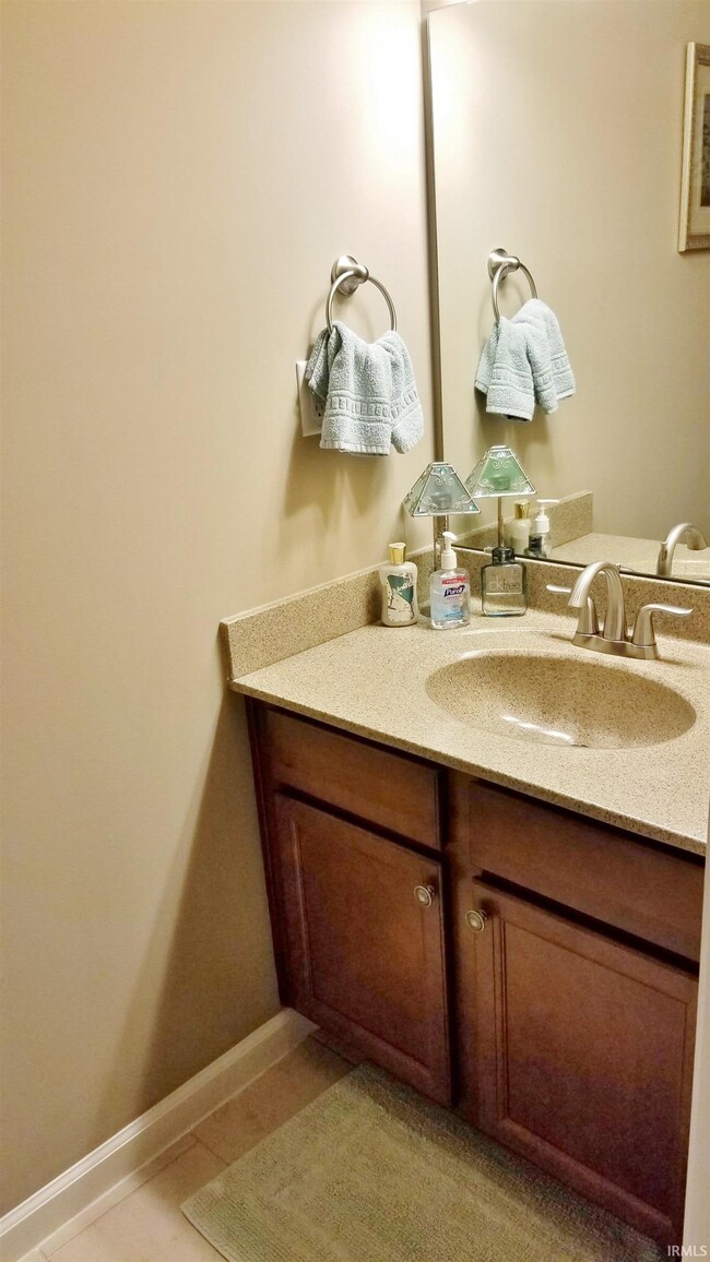 4917 Leicester Way in West Lafayette, IN - Foto de edificio - Building Photo