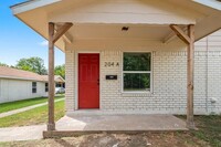 204 Hosack St in Arlington, TX - Building Photo - Building Photo