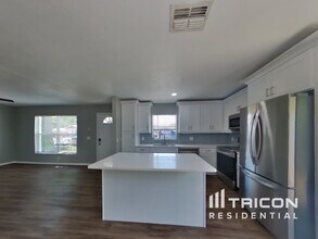 6316 S Adelia Ave in Tampa, FL - Building Photo - Building Photo