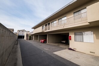 15215 S Budlong Ave in Gardena, CA - Building Photo - Building Photo