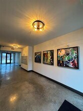 801 N Bishop Ave in Dallas, TX - Building Photo - Building Photo