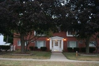 Park View Apartments in Farmington, MI - Building Photo - Building Photo