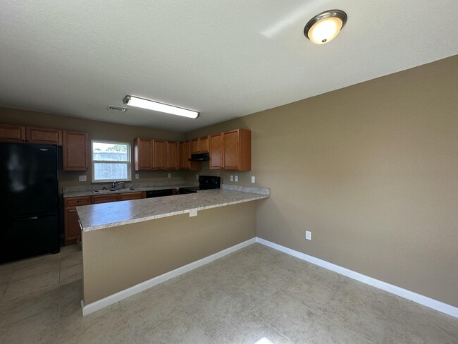 191 SE El Sito Ct in Port St. Lucie, FL - Building Photo - Building Photo
