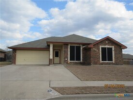 6812 Alvin Dr in Killeen, TX - Building Photo