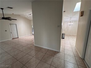 19233 Pine Run Ln in Ft. Myers, FL - Building Photo - Building Photo