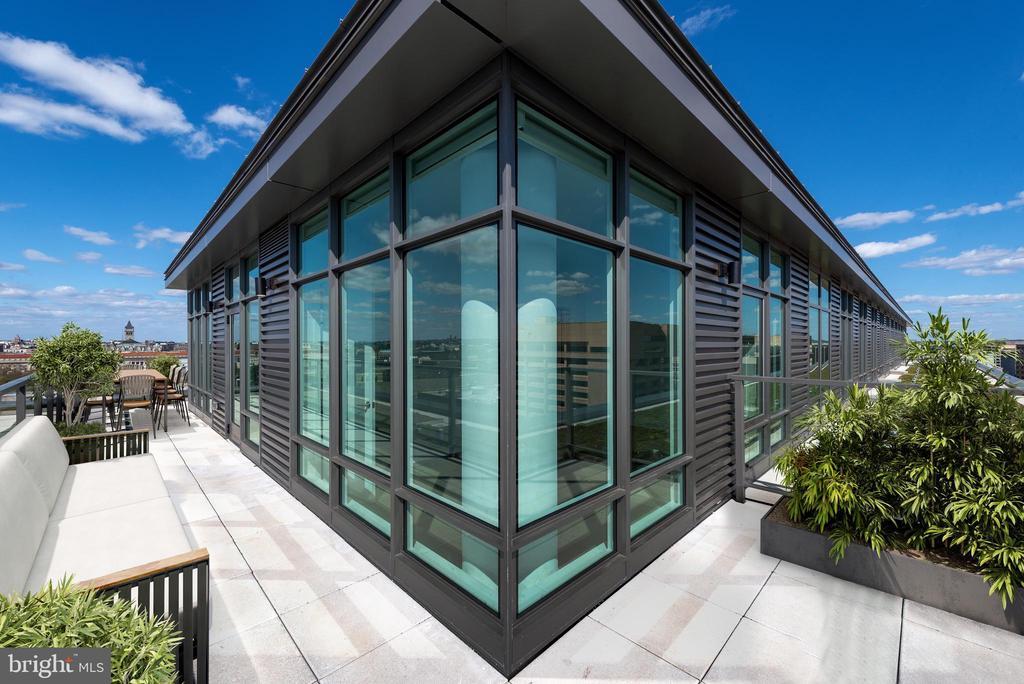 300 12th St SW in Washington, DC - Building Photo