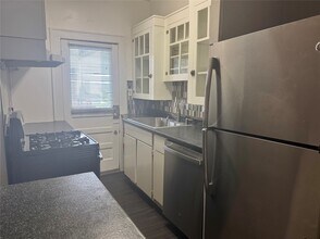 605 W Saulnier St in Houston, TX - Building Photo - Building Photo