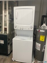 19 Railroad Ave in Beacon Falls, CT - Building Photo - Building Photo