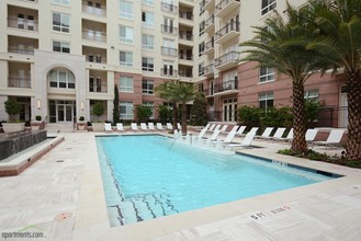 WaterWall Place in Houston, TX - Building Photo - Building Photo