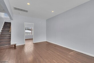 323 Van Houten Ave in Passaic, NJ - Building Photo - Building Photo