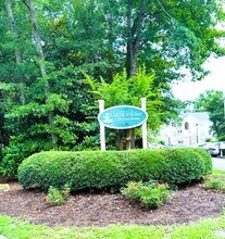 4525 Sagedale Dr in Wilmington, NC - Building Photo - Building Photo