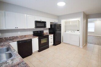 1308 SE C St in Bentonville, AR - Building Photo - Building Photo