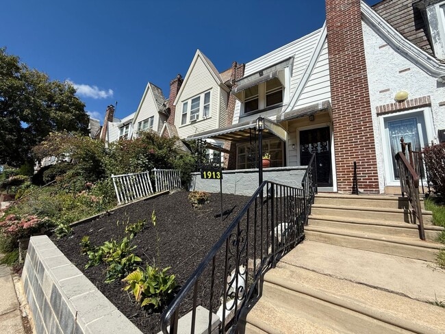 property at 1913 Elston St