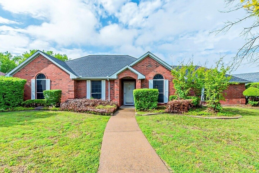 4415 Haverhill Ln in Sachse, TX - Building Photo