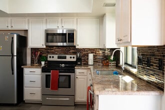 1702 N Ventura Ln in Tempe, AZ - Building Photo - Building Photo