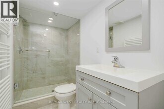 129 Curzon St in Toronto, ON - Building Photo - Building Photo